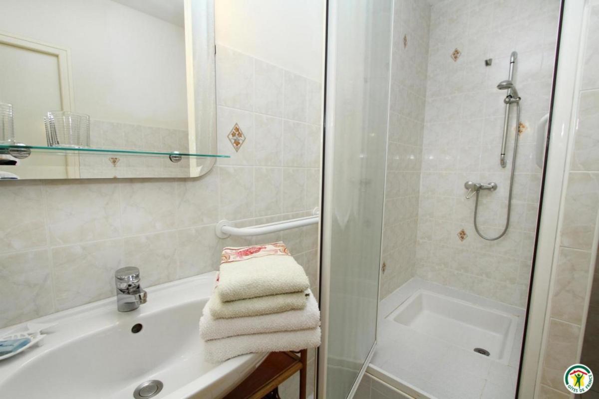 Gite Le Sagnac 4 Personnes Sauzet  Extérieur photo